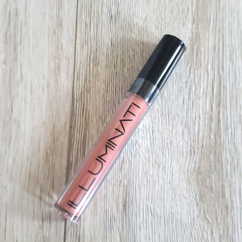 Illuminati Liquid Lip color in Reveal